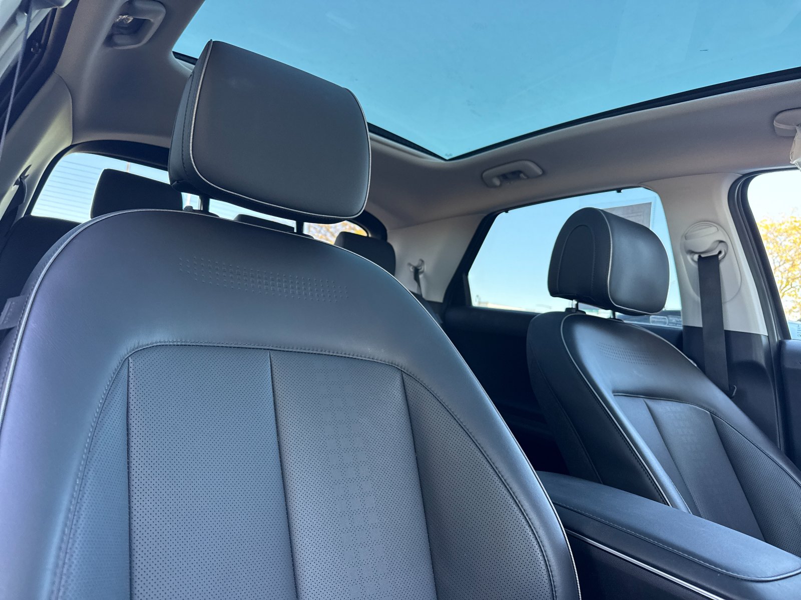 Certified Used 2024 Green Hyundai Limited image 16
