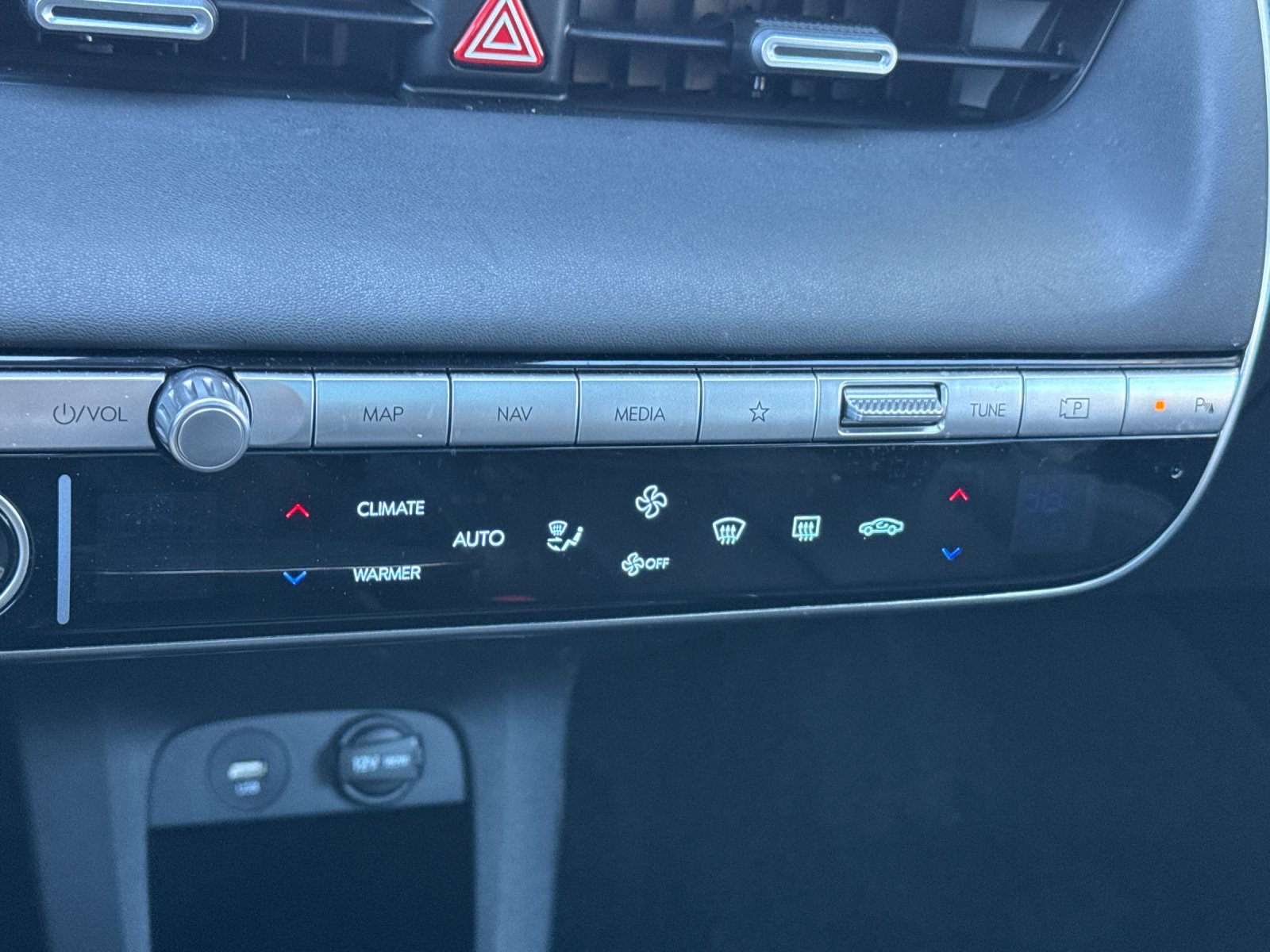 Certified Used 2024 Green Hyundai Limited image 19