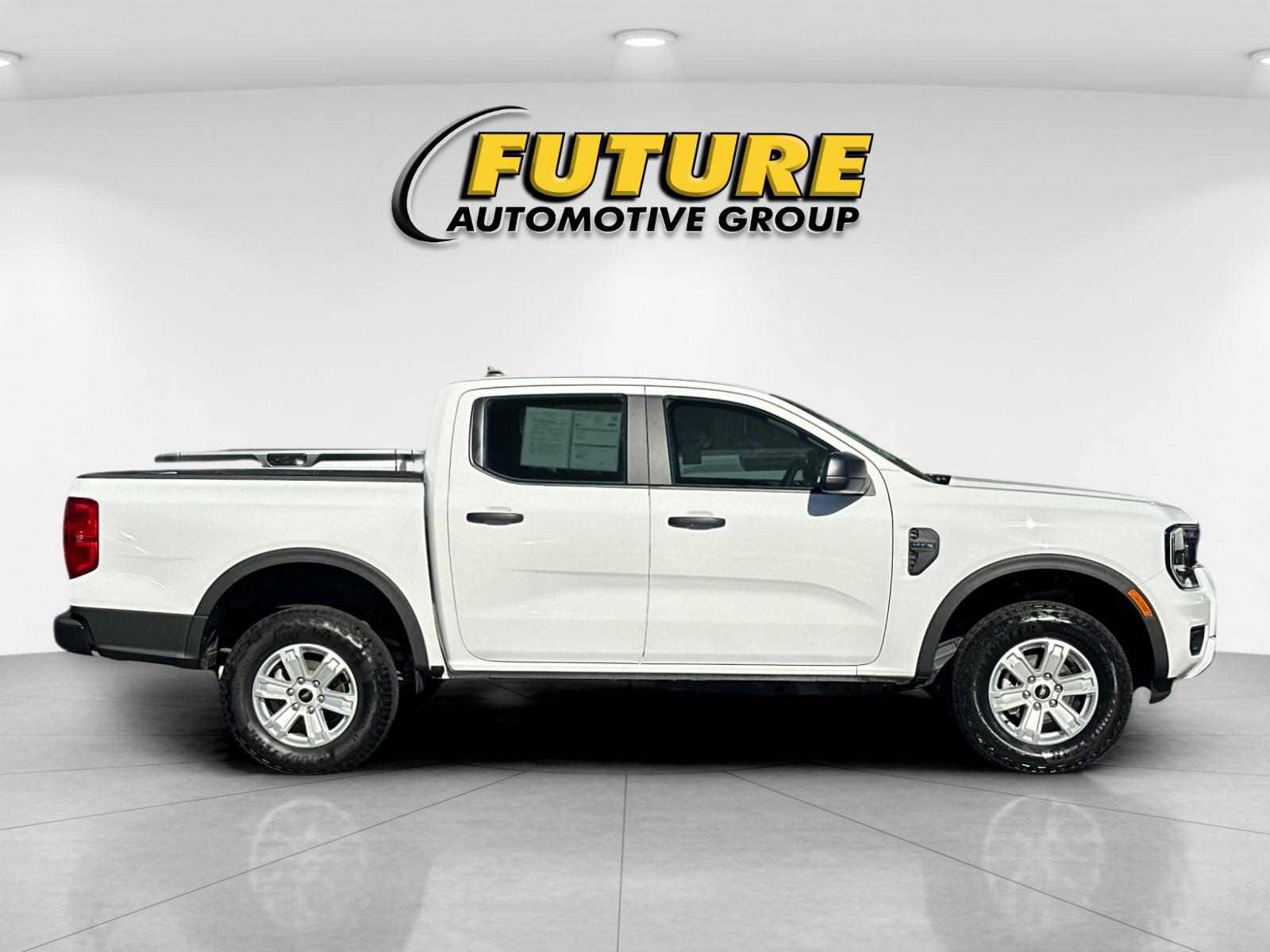 Used 2024 White Ford XL image 2