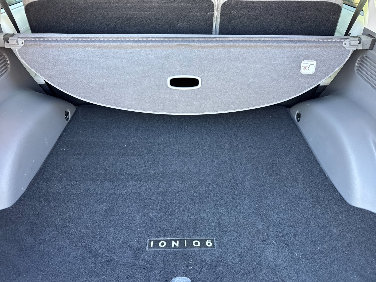 Used 2023 Black Hyundai Limited image 14