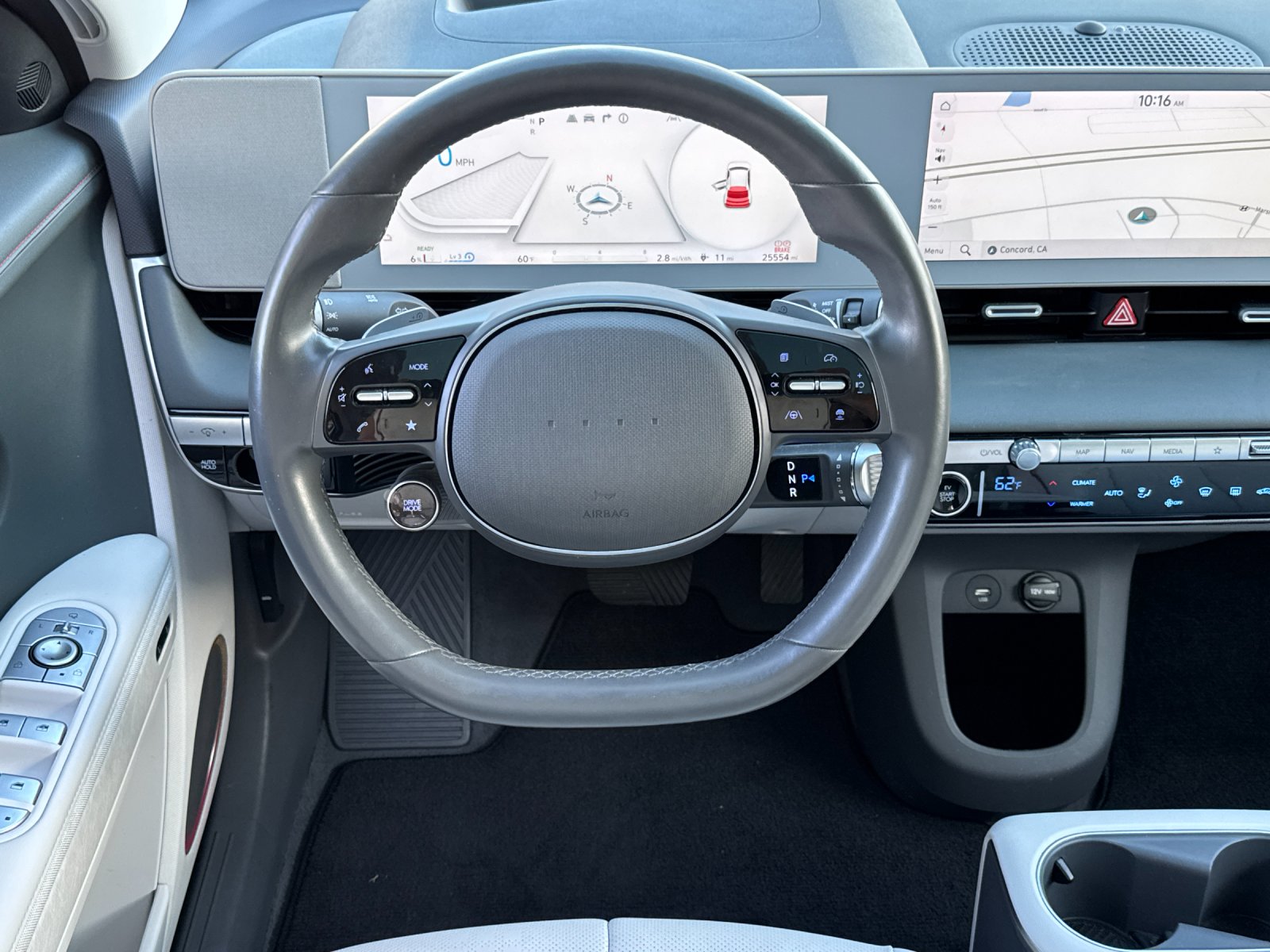 Used 2024 Green Hyundai Limited image 13