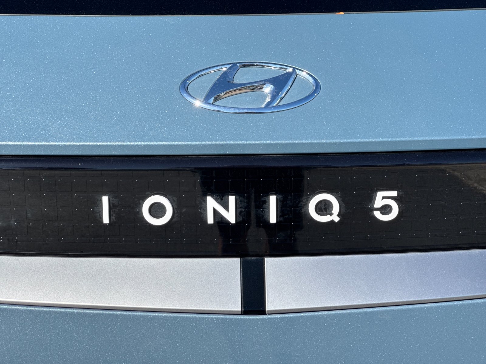 Certified Used 2024 Blue Hyundai SEL image 26
