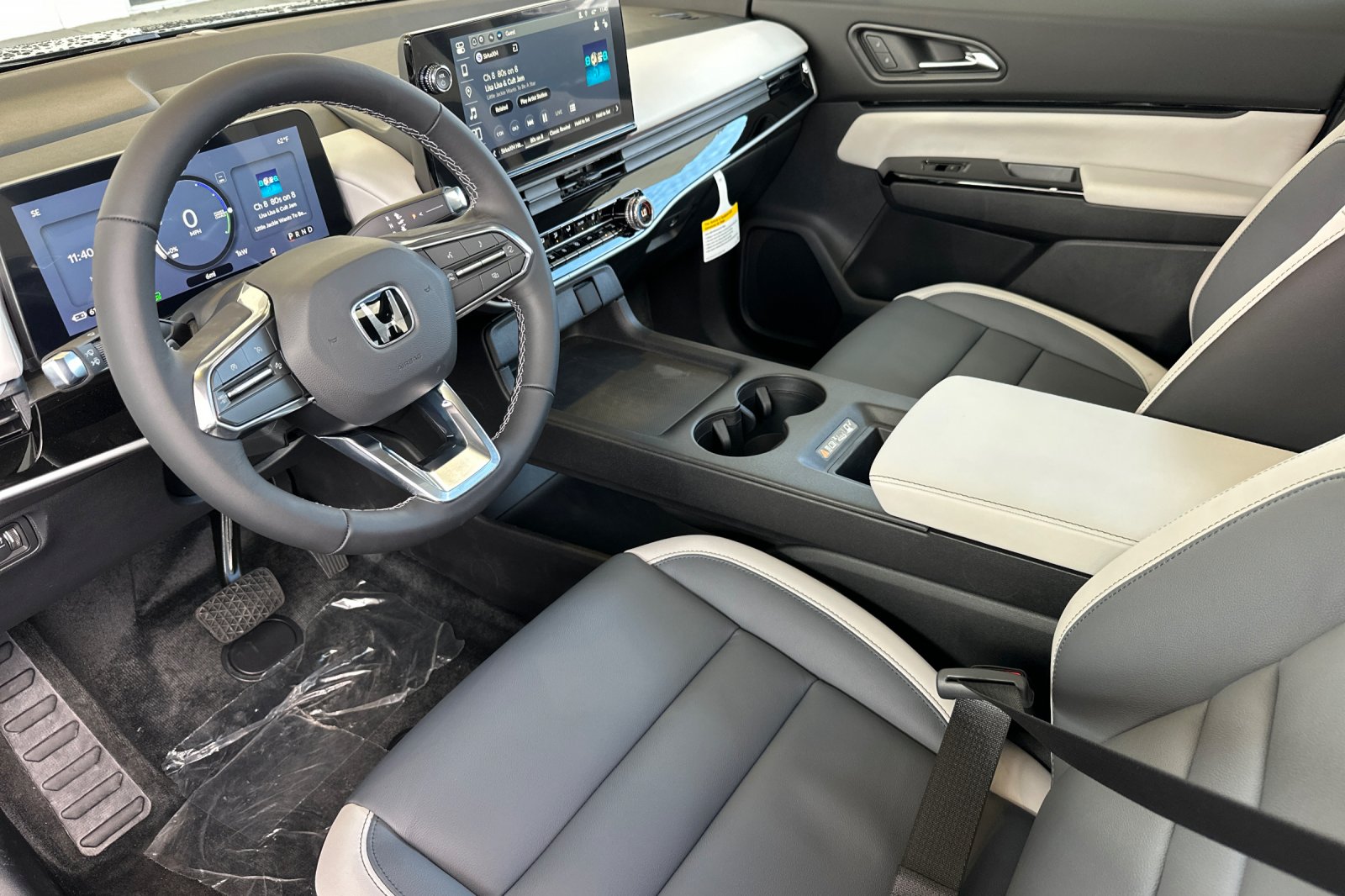 New 2026 Frostline White Pearl Honda 2WD Touring image 56