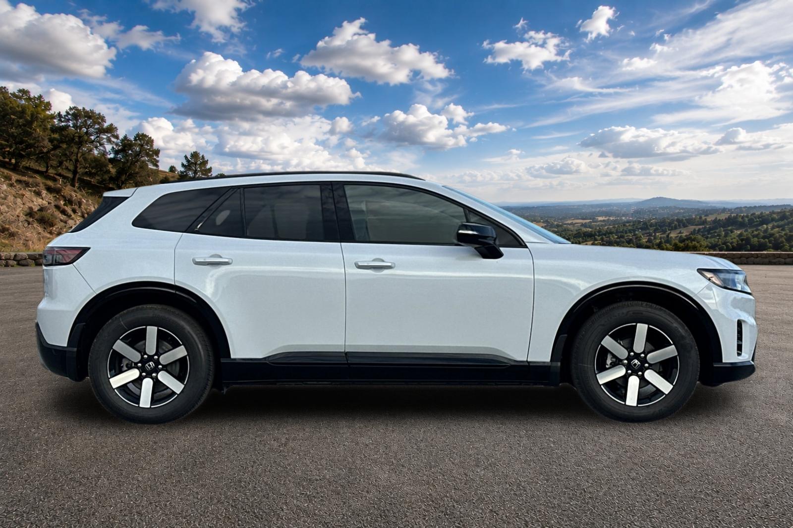 New 2026 Frostline White Pearl Honda 2WD Touring image 3