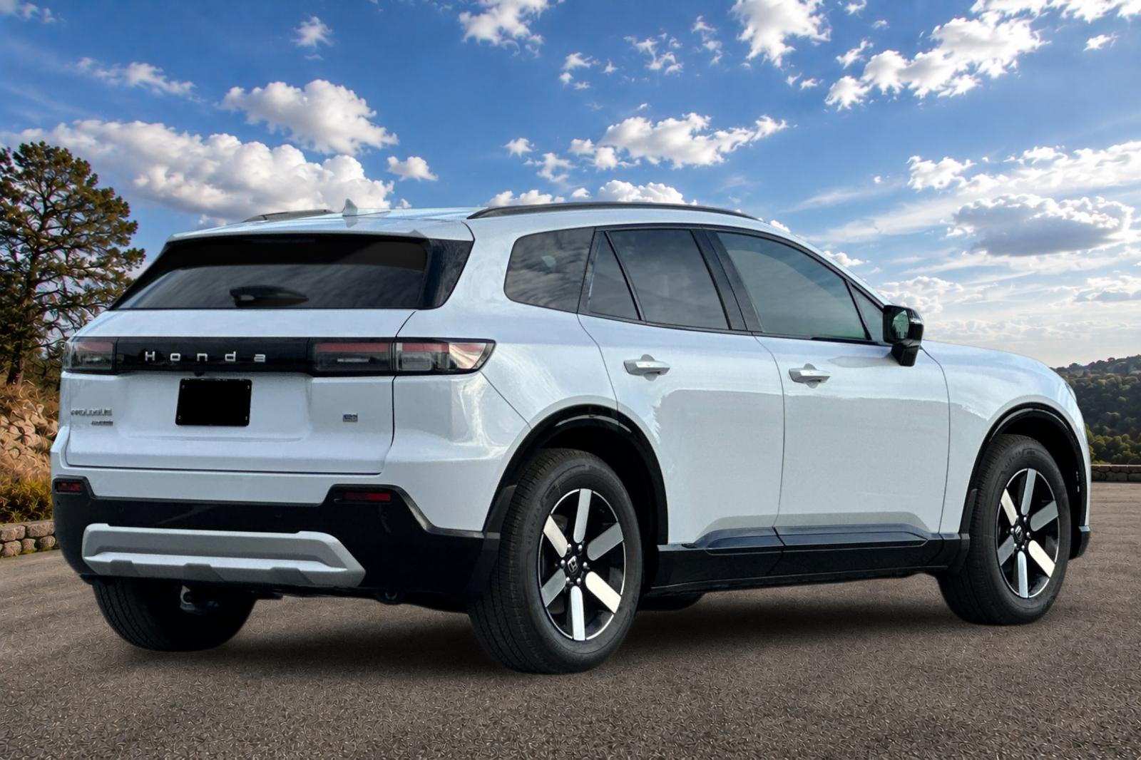 New 2026 Frostline White Pearl Honda 2WD Touring image 4