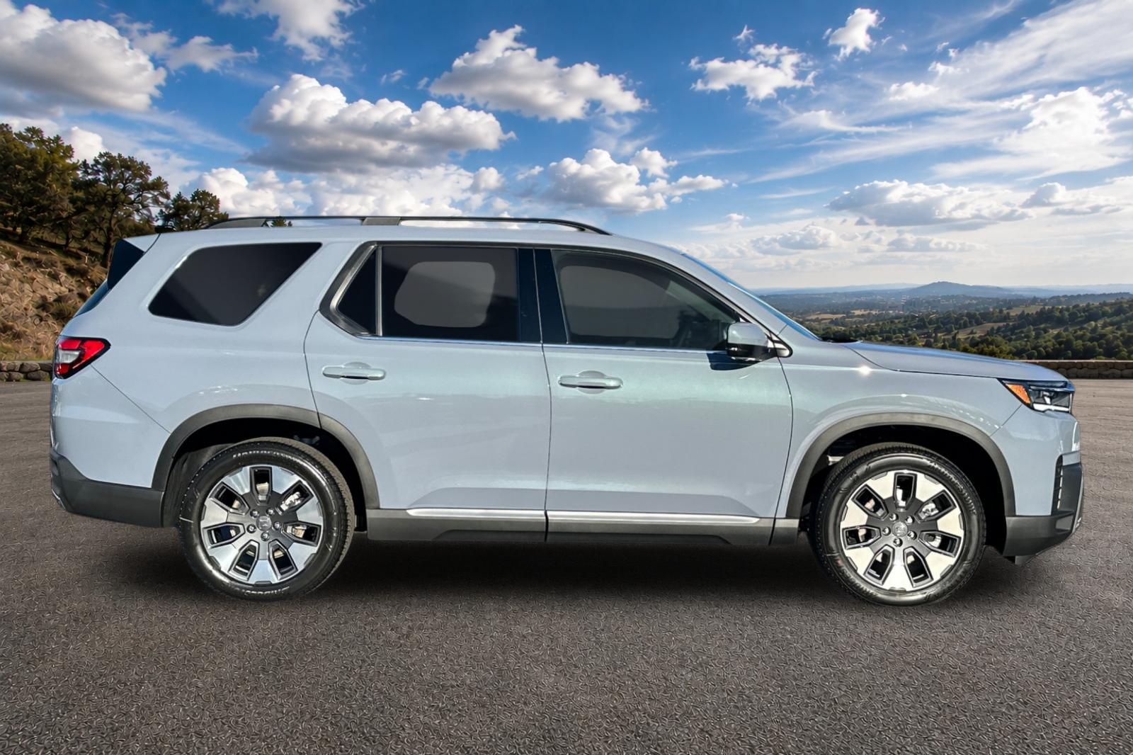 New 2026 Sonic Gray Pearl Honda AWD Elite image 3