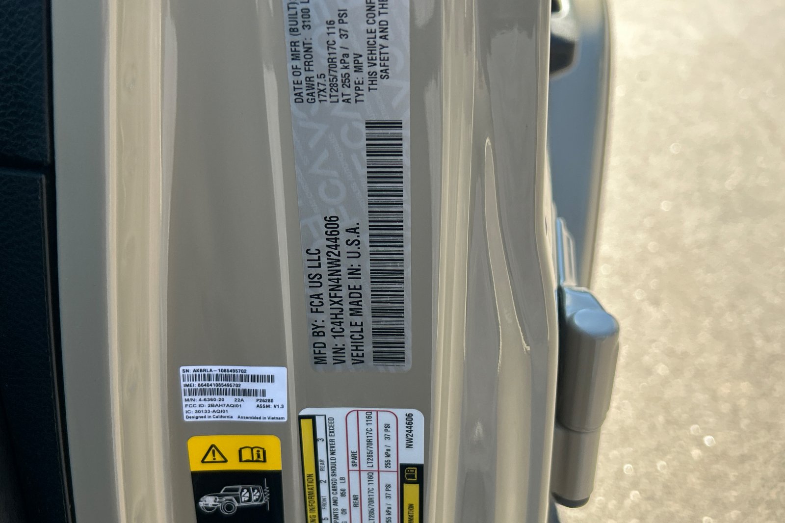 Used 2022 Limited Edition Gobi Clearcoat Jeep Unlimited Rubicon image 29
