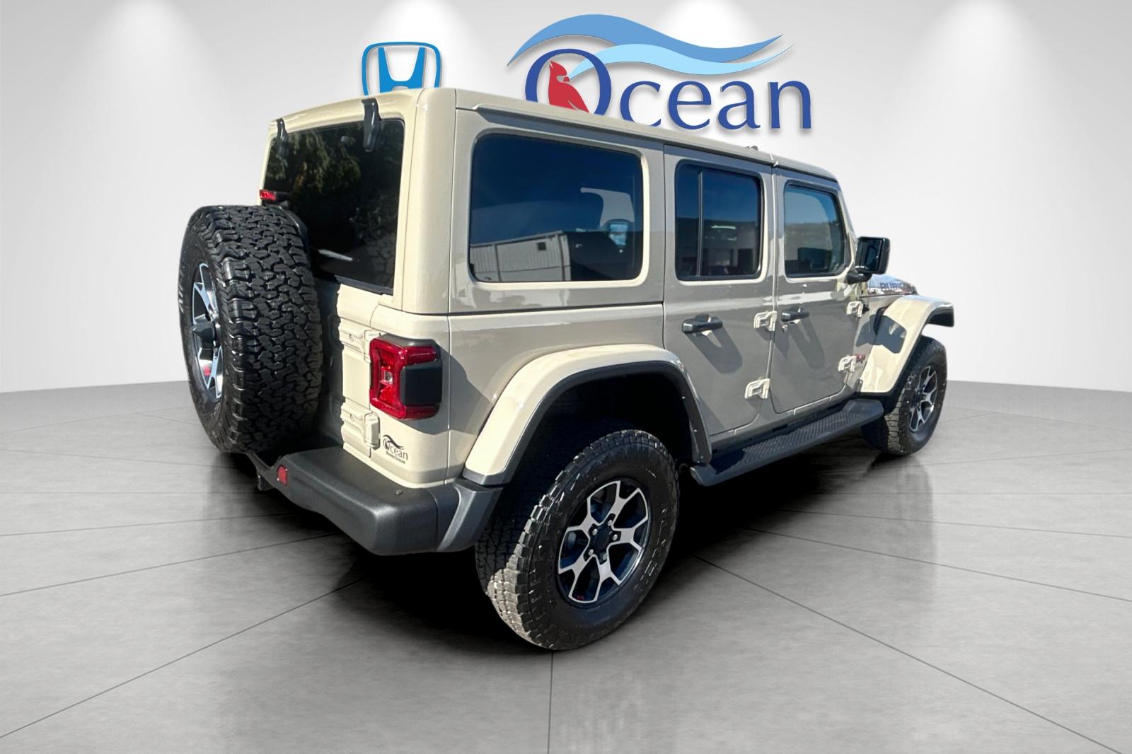 Used 2022 Limited Edition Gobi Clearcoat Jeep Unlimited Rubicon image 3