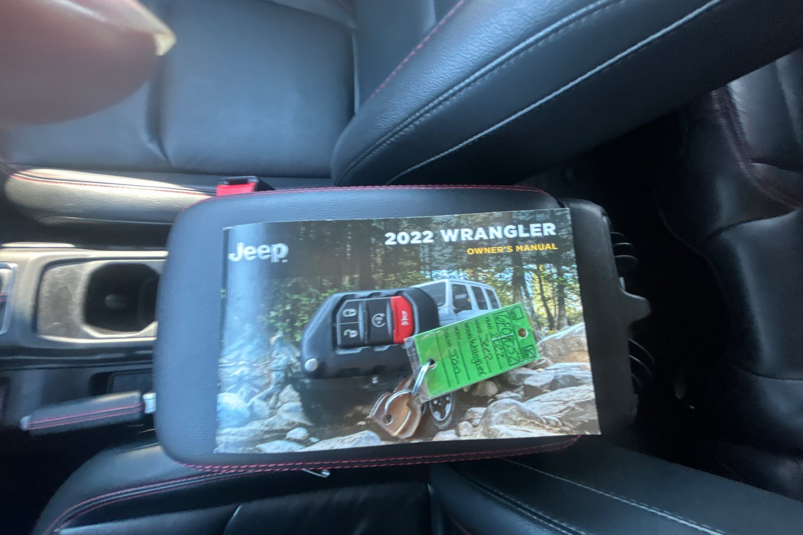 Used 2022 Limited Edition Gobi Clearcoat Jeep Unlimited Rubicon image 28