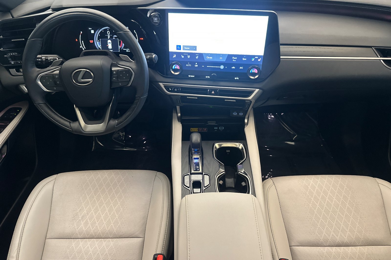 Used 2024 White Lexus 350 Premium Plus image 13