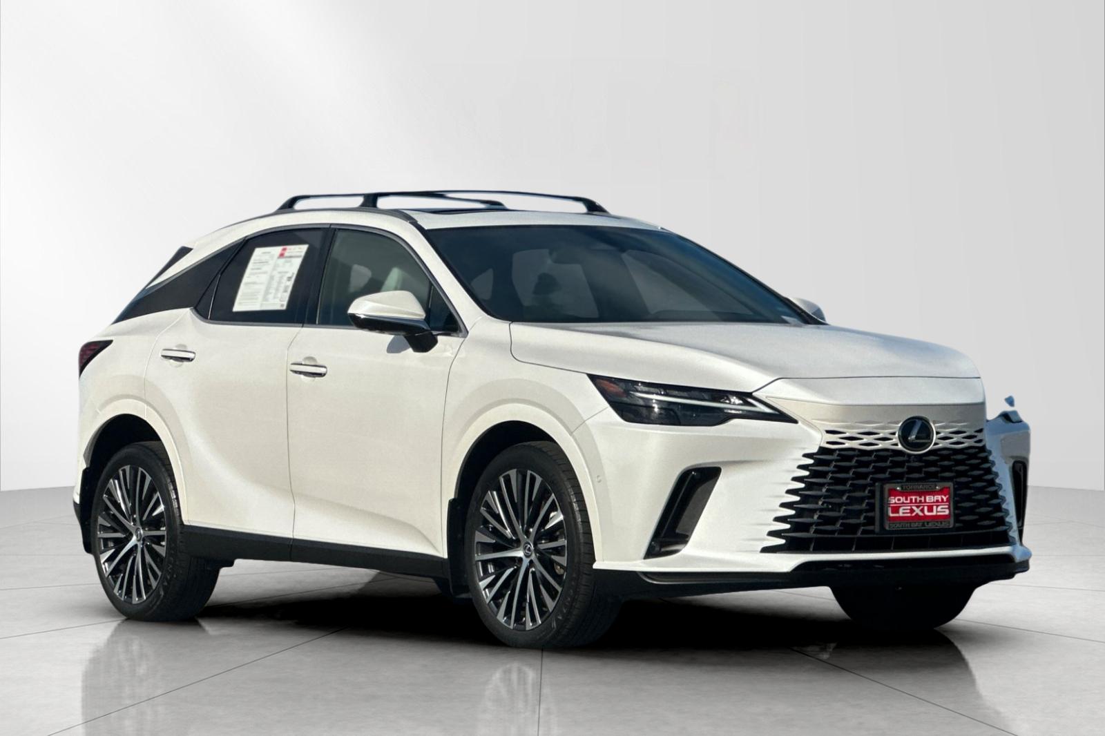 Used 2024 White Lexus 350 Premium Plus image 8