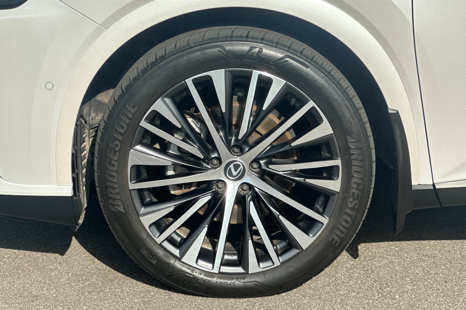 Used 2024 White Lexus 350 Premium Plus image 25
