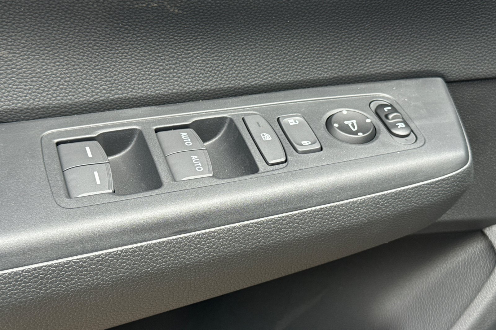 New 2027 Crystal Black Pearl Honda Sport Hybrid AWD image 27