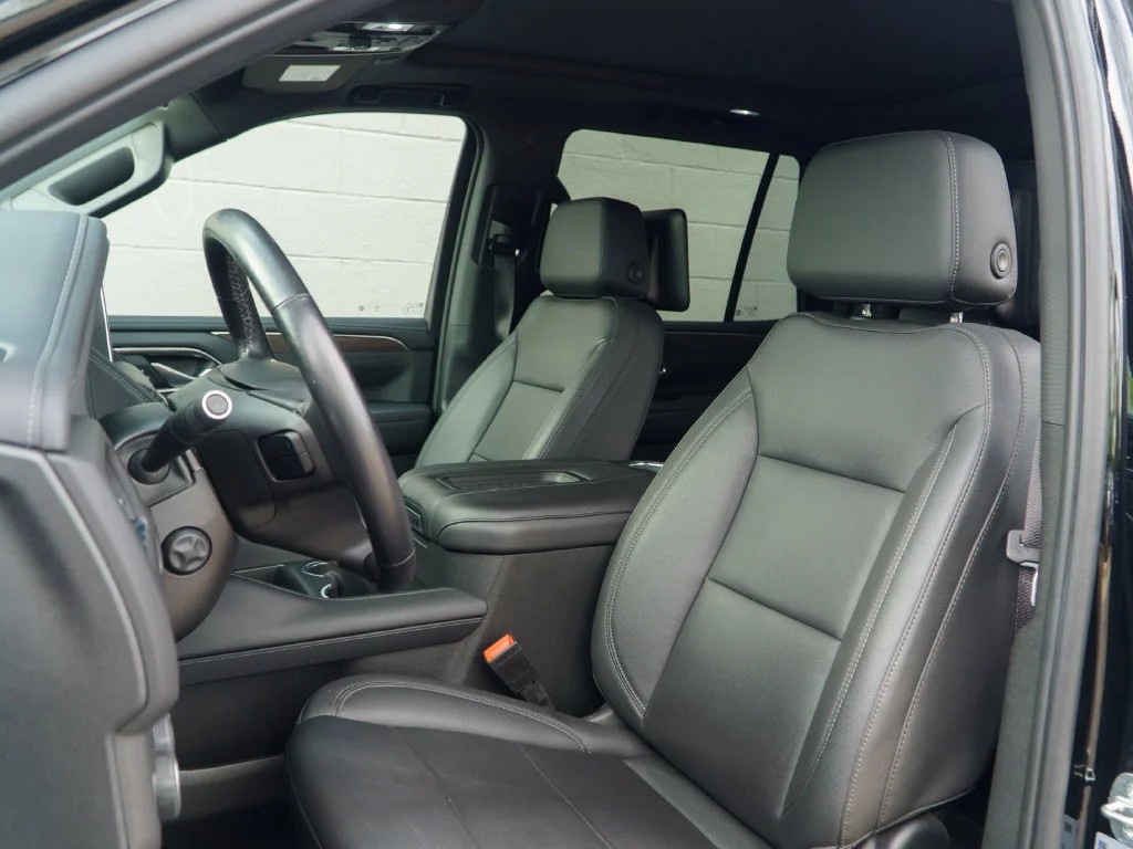 Used 2023 Black Chevrolet LT image 5