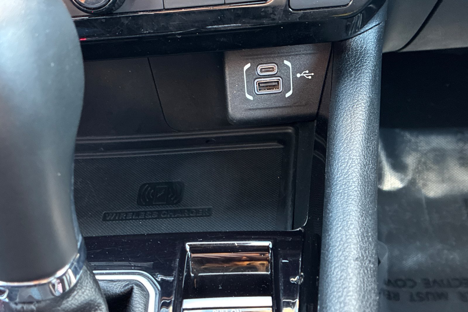 Used 2022 Redline Pearlcoat Jeep Limited image 40