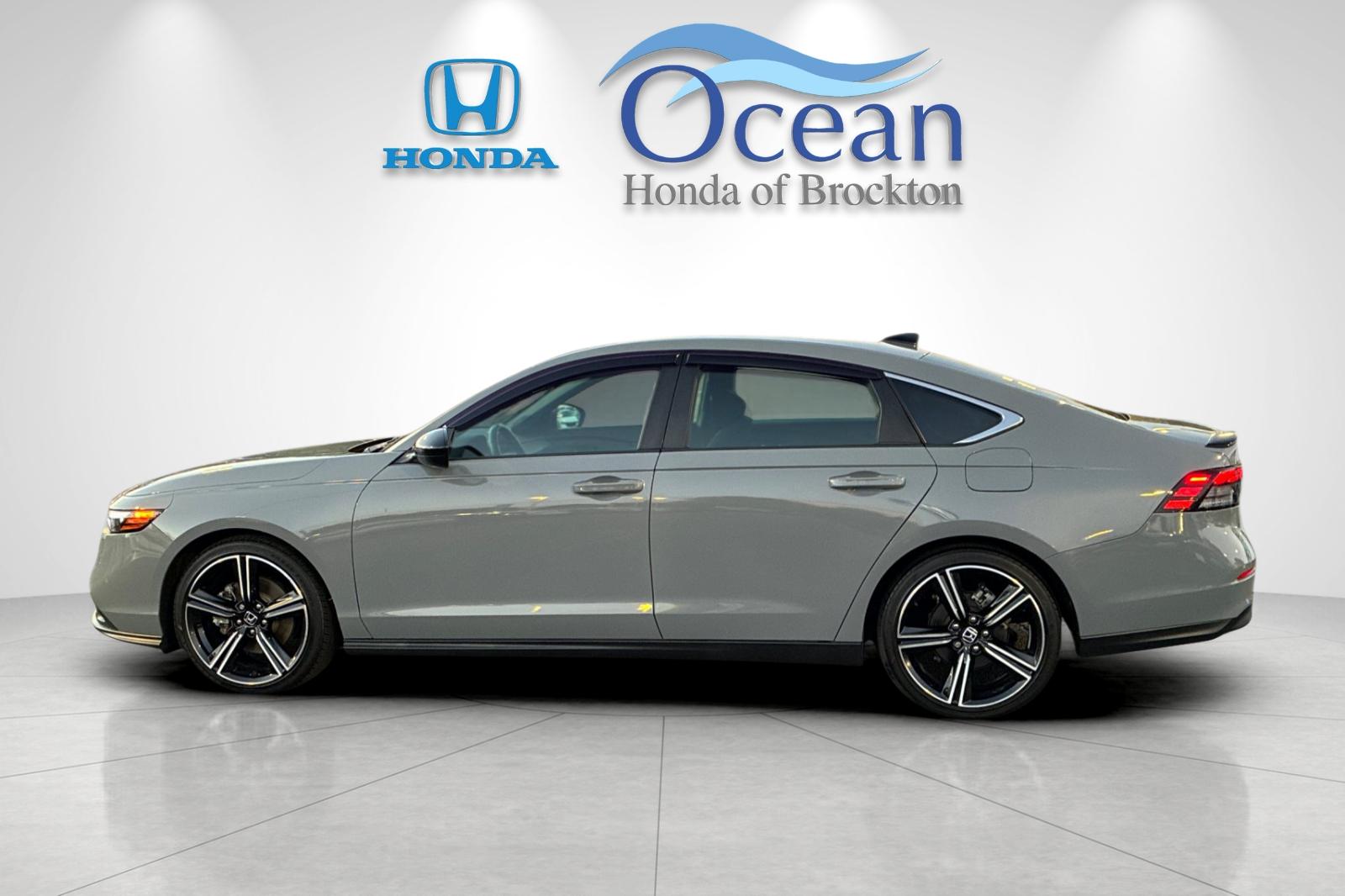 Used 2024 Urban Gray Pearl Honda Sport image 6