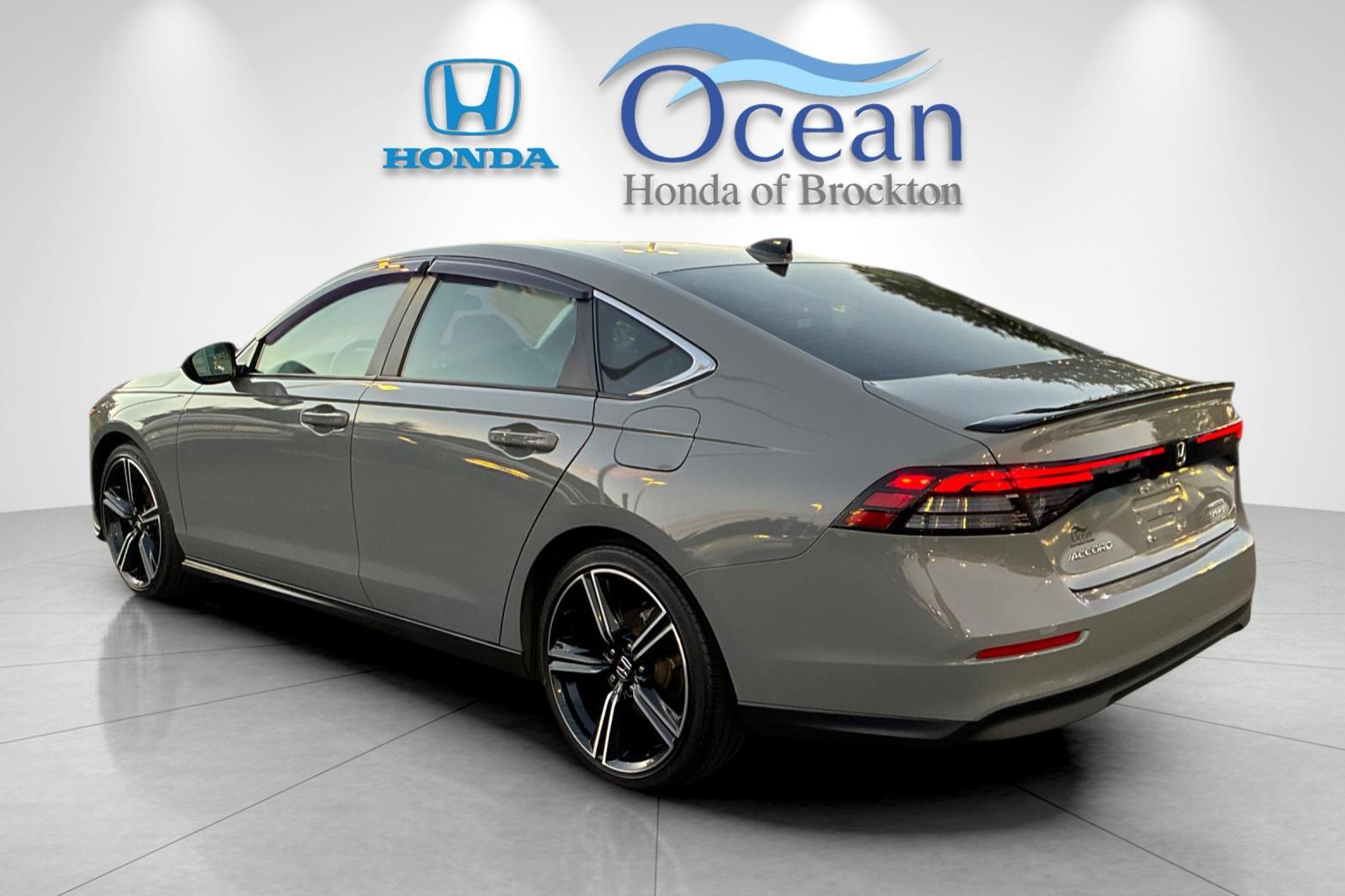 Used 2024 Urban Gray Pearl Honda Sport image 5