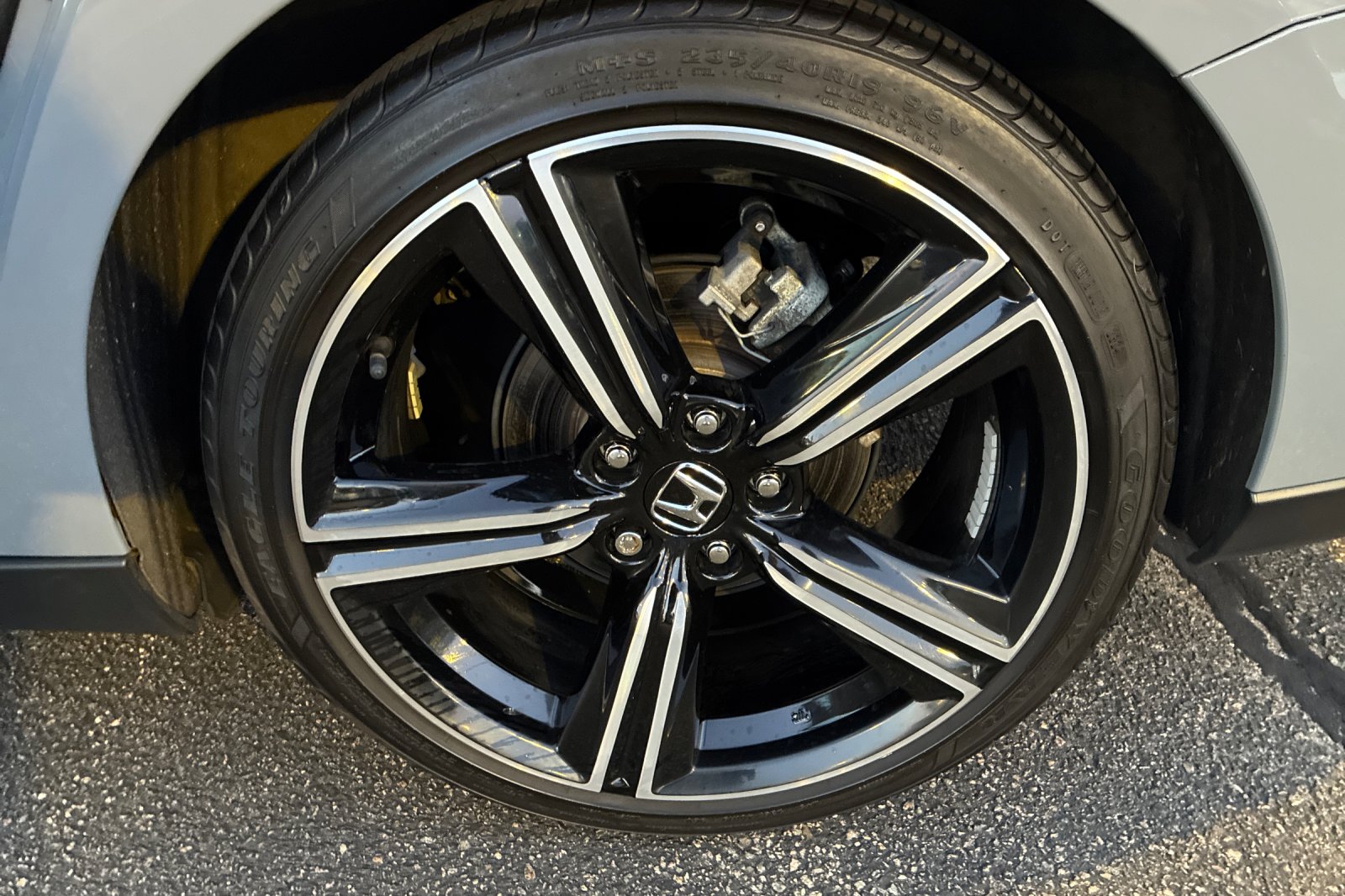 Used 2024 Urban Gray Pearl Honda Sport image 38