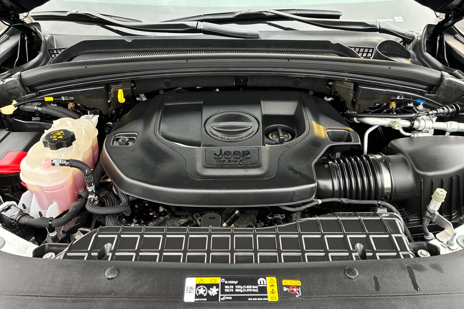 Used 2023 Diamond Black Jeep Summit image 47