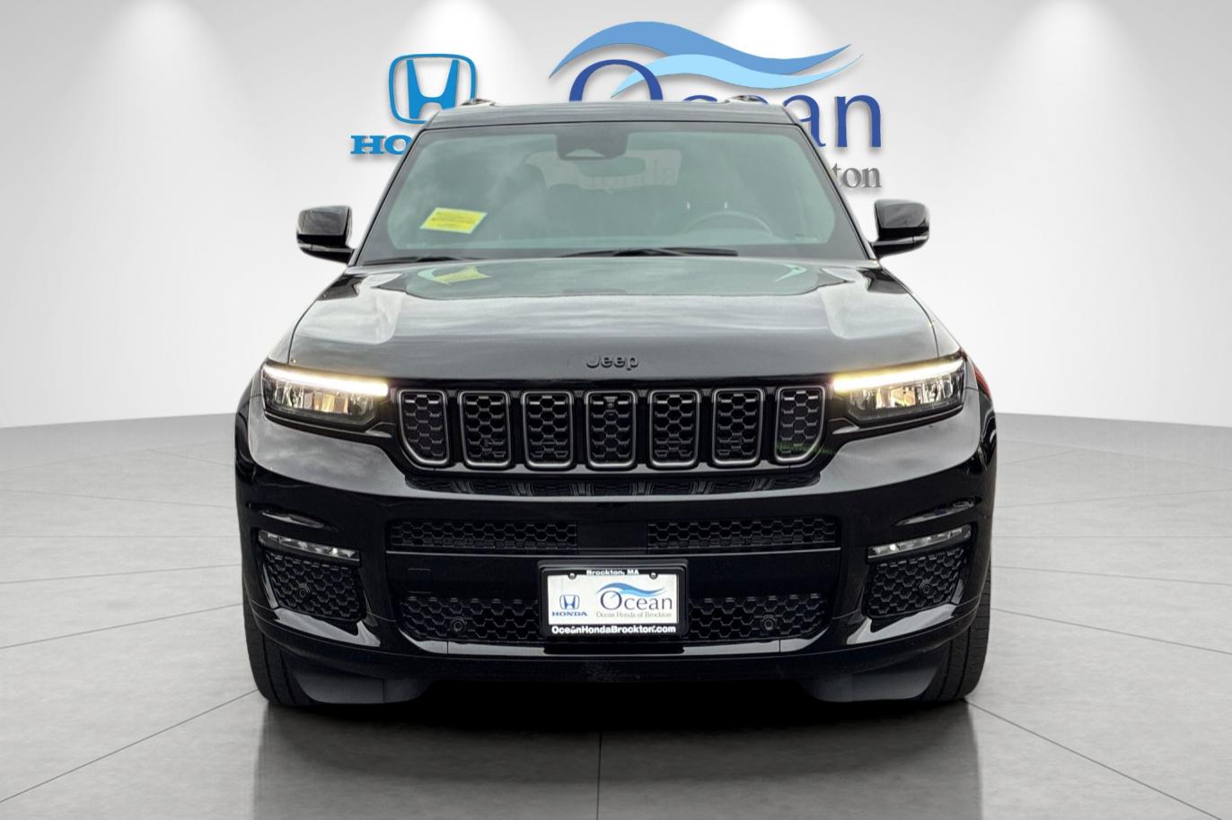 Used 2023 Diamond Black Jeep Summit image 8