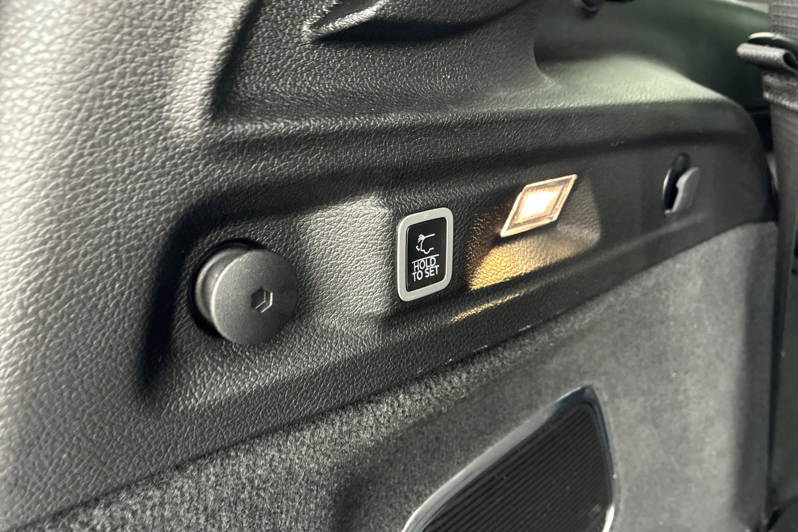 Used 2023 Diamond Black Jeep Summit image 39