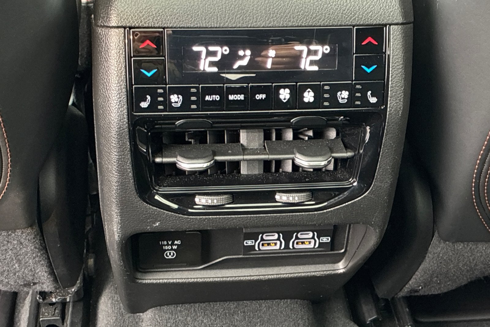 Used 2023 Diamond Black Jeep Summit image 20
