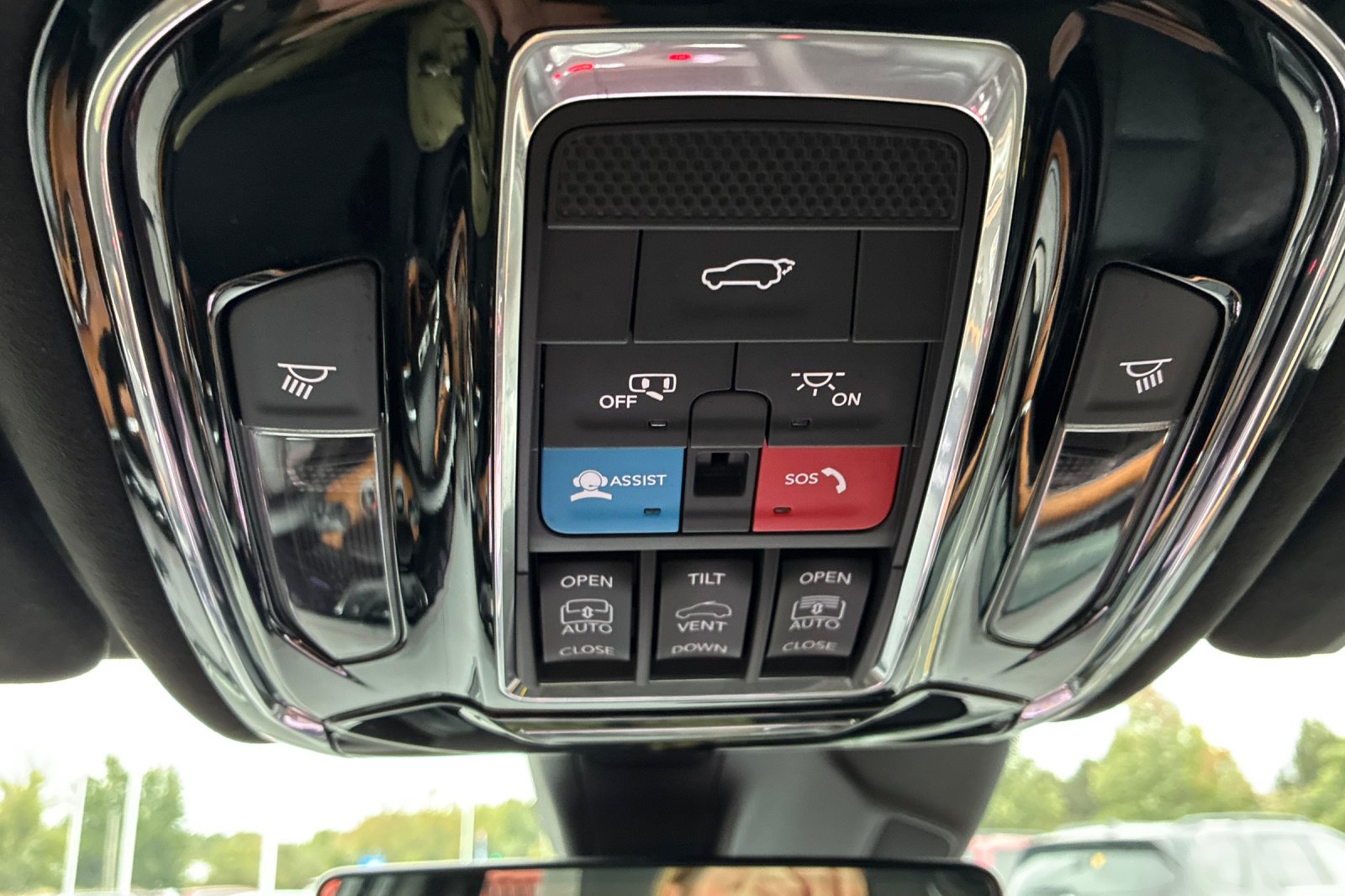Used 2023 Diamond Black Jeep Summit image 42