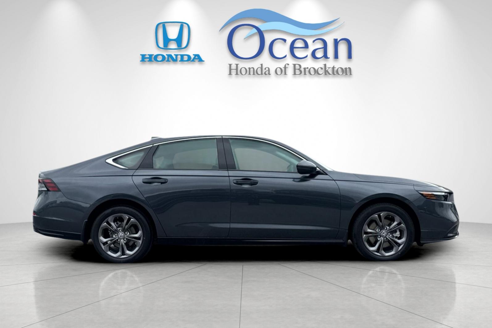 New 2026 Meteorite Gray Metallic Honda EX-L image 6
