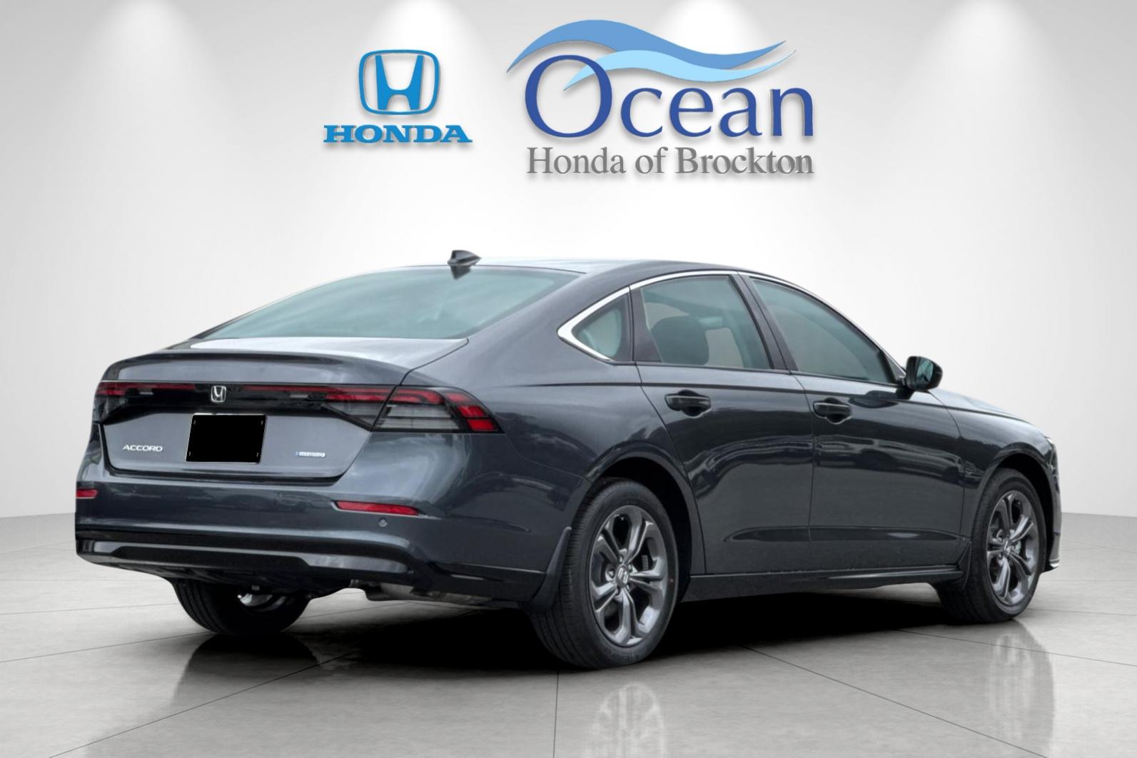 New 2026 Meteorite Gray Metallic Honda EX-L image 5