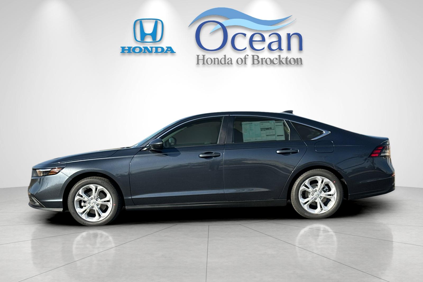 New 2026 Meteorite Gray Metallic Honda LX image 2