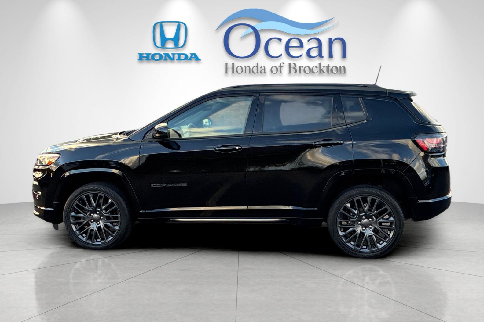 Used 2022 Diamond Black Jeep High Altitude image 6