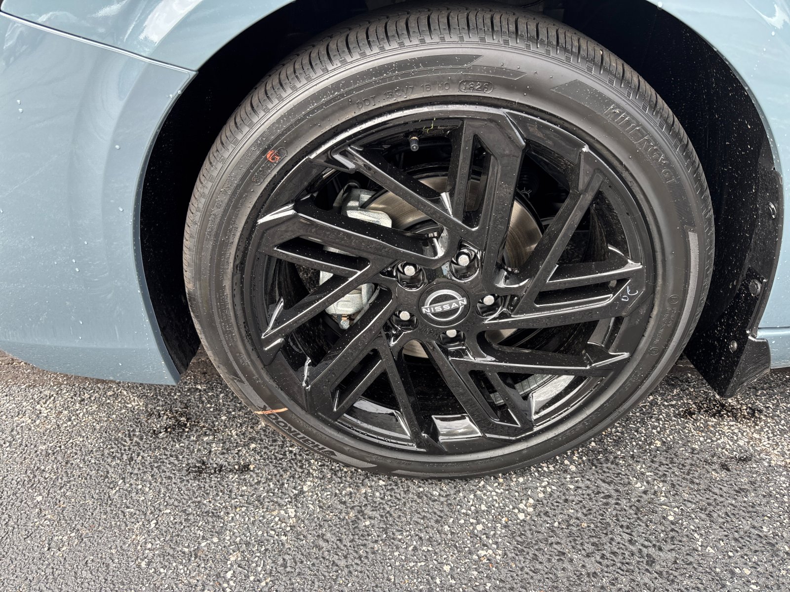 New 2027 Atlantic Gray Metallic / Super Black Two-tone Nissan SR Midnight Edition image 31