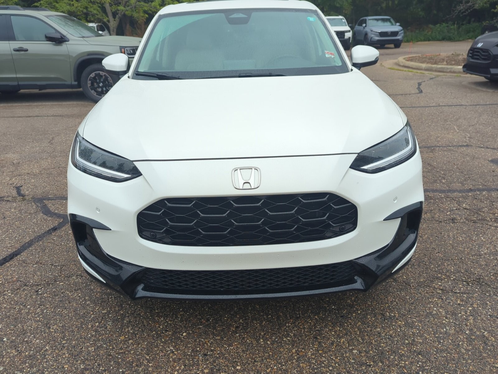 Used 2024 Platinum White Pearl Honda EX-L image 4