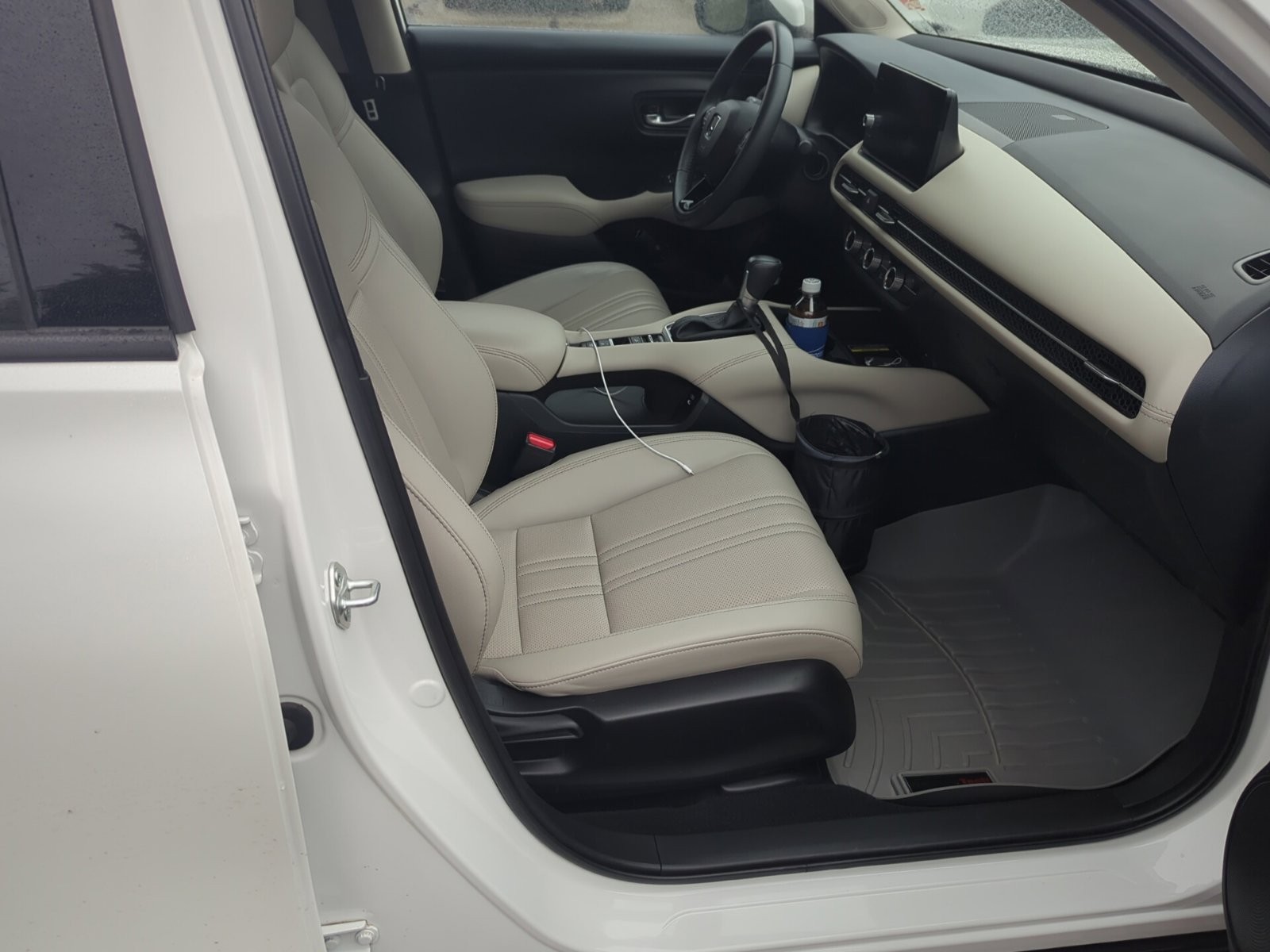 Used 2024 Platinum White Pearl Honda EX-L image 7