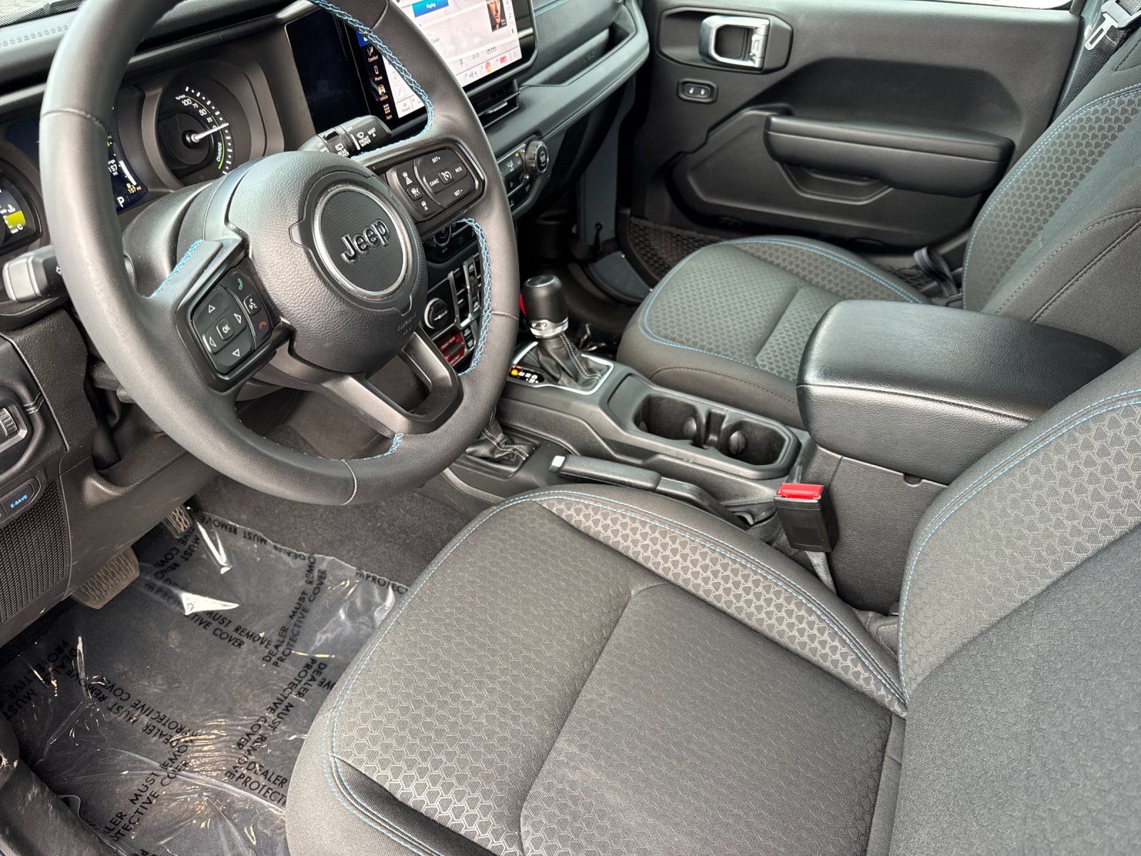Used 2024 Gray Jeep Rubicon 4xe image 9