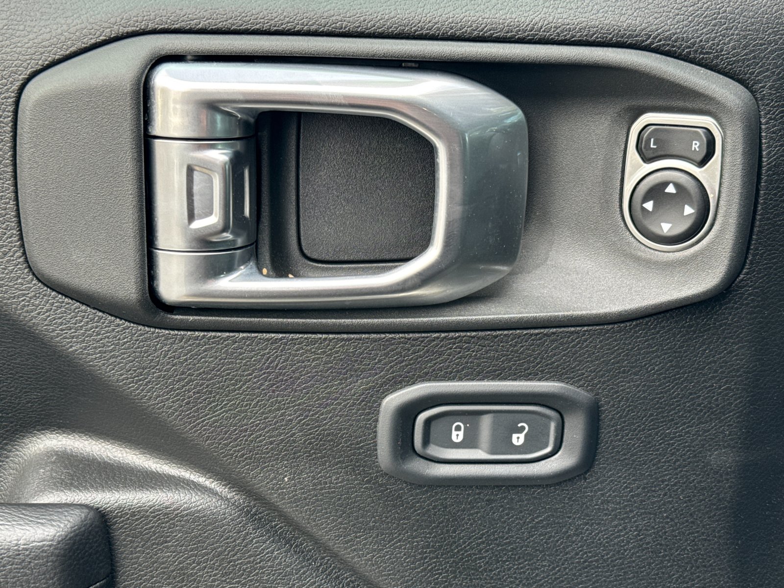Used 2024 Gray Jeep Rubicon 4xe image 10