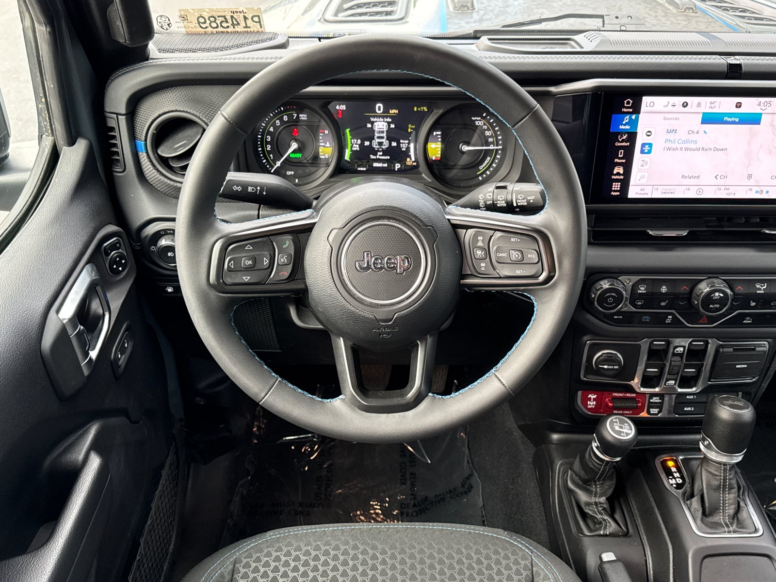 Used 2024 Gray Jeep Rubicon 4xe image 13
