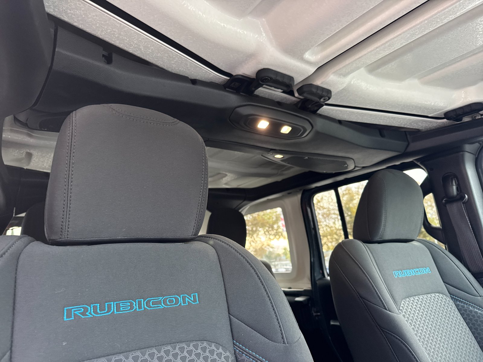 Used 2024 Gray Jeep Rubicon 4xe image 16