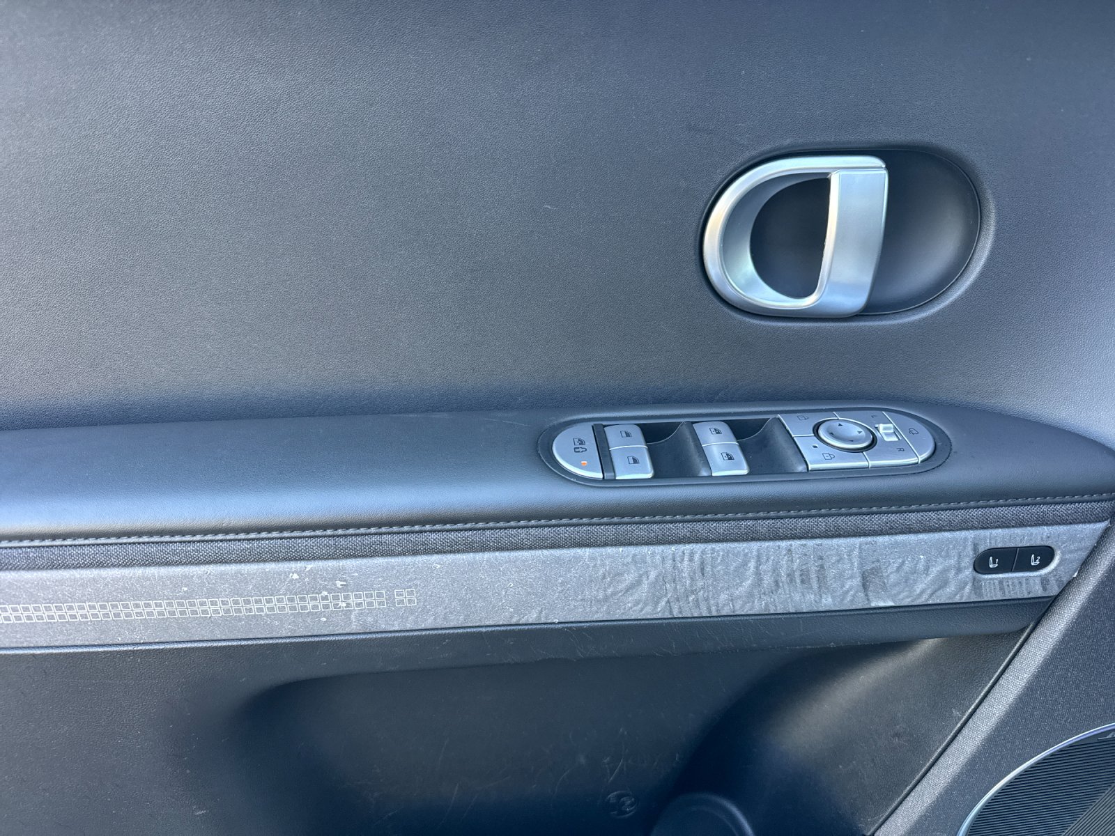 Certified Used 2023 Gold Hyundai Limited image 10