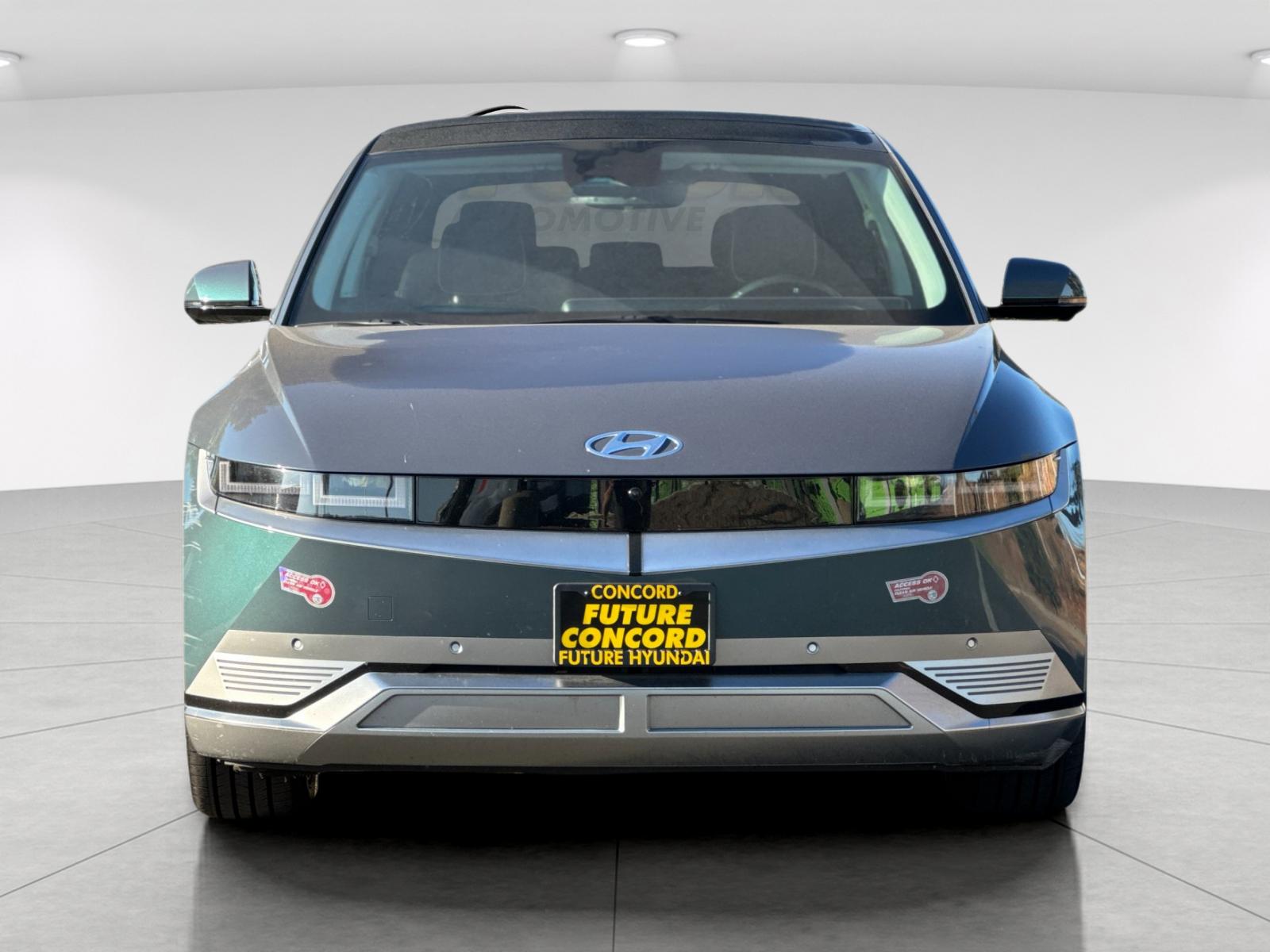 Certified Used 2024 Green Hyundai Limited image 8