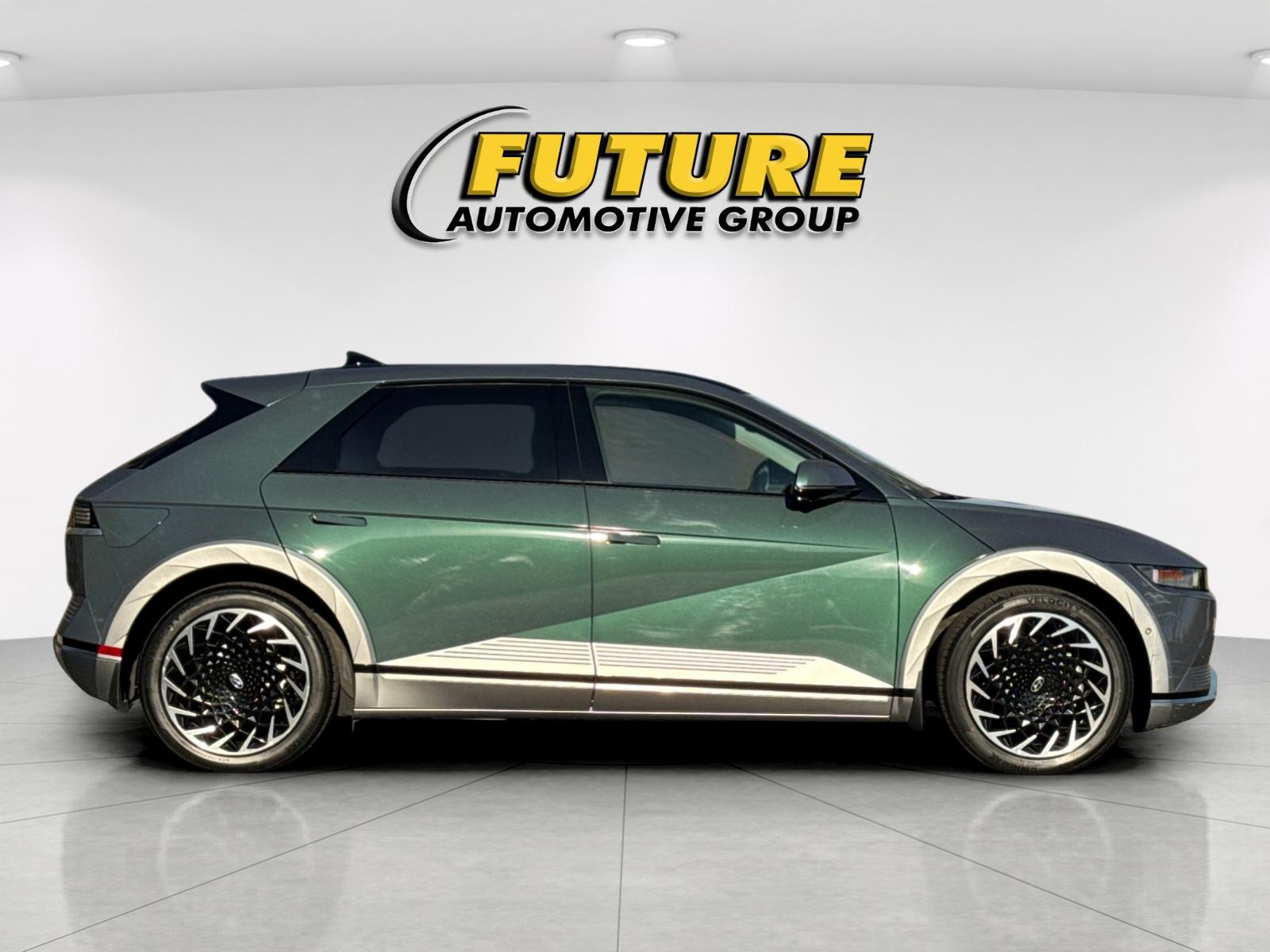 Certified Used 2024 Green Hyundai Limited image 2