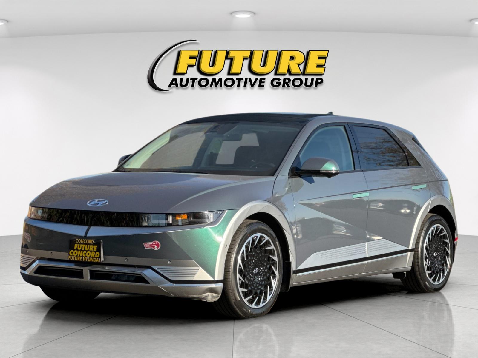 Certified Used 2024 Green Hyundai Limited image 7