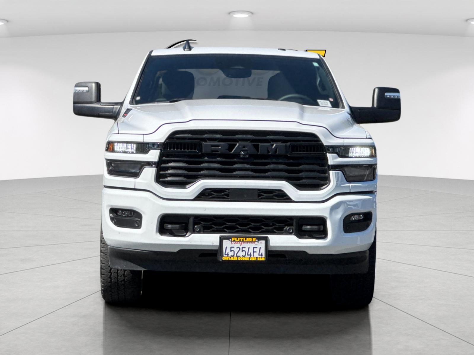 Used 2025 White Ram Big Horn image 9