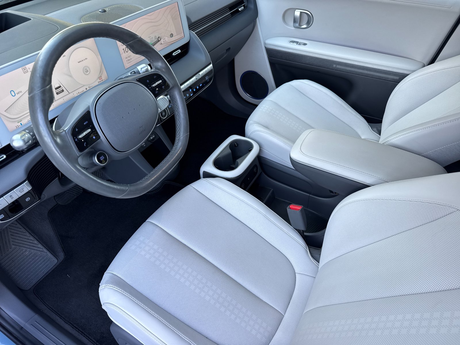 Used 2023 Blue Hyundai Limited image 9