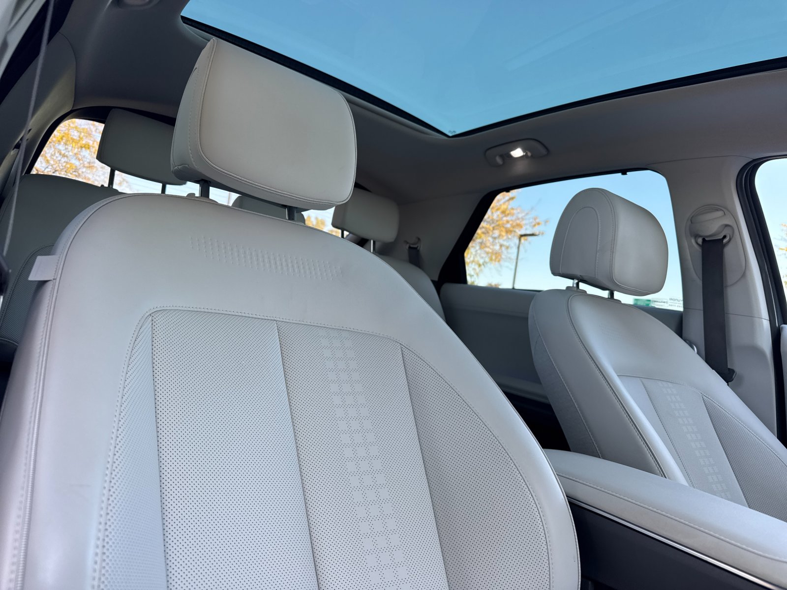 Used 2023 Blue Hyundai Limited image 16