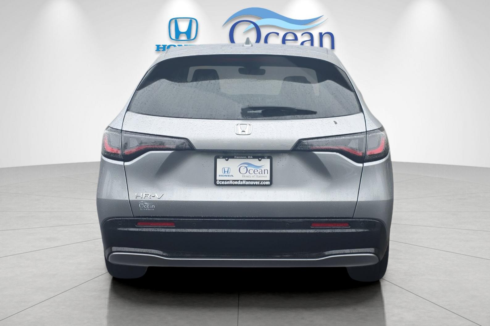 Used 2024 Lunar Silver Metallic Honda EX-L image 4