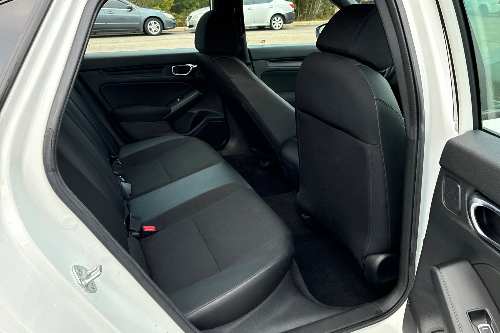 Used 2025 Platinum White Pearl Honda Sport image 16