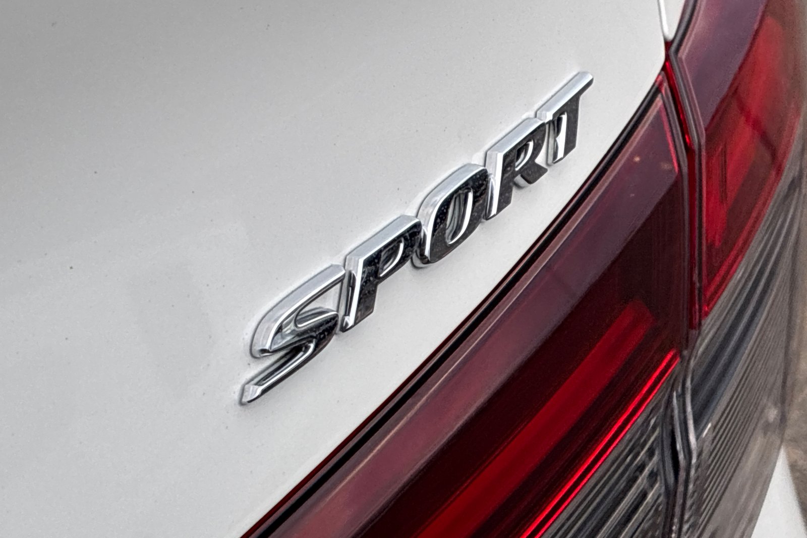 Used 2025 Platinum White Pearl Honda Sport image 36