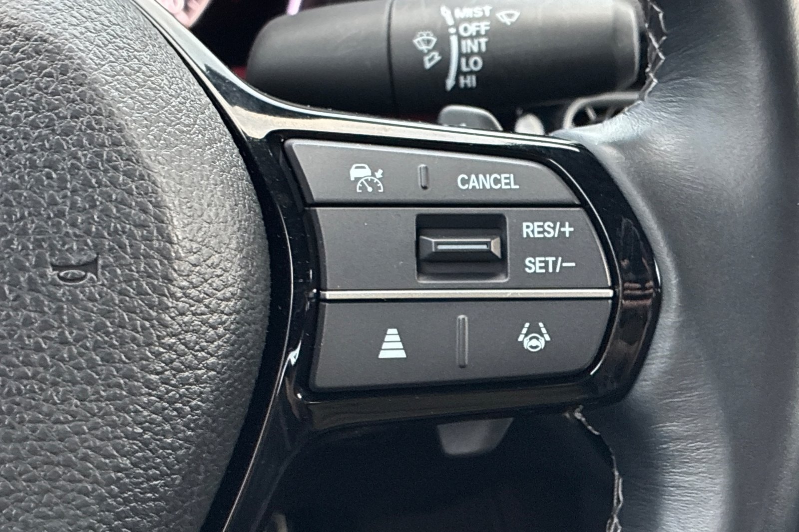 Used 2025 Platinum White Pearl Honda Sport image 28