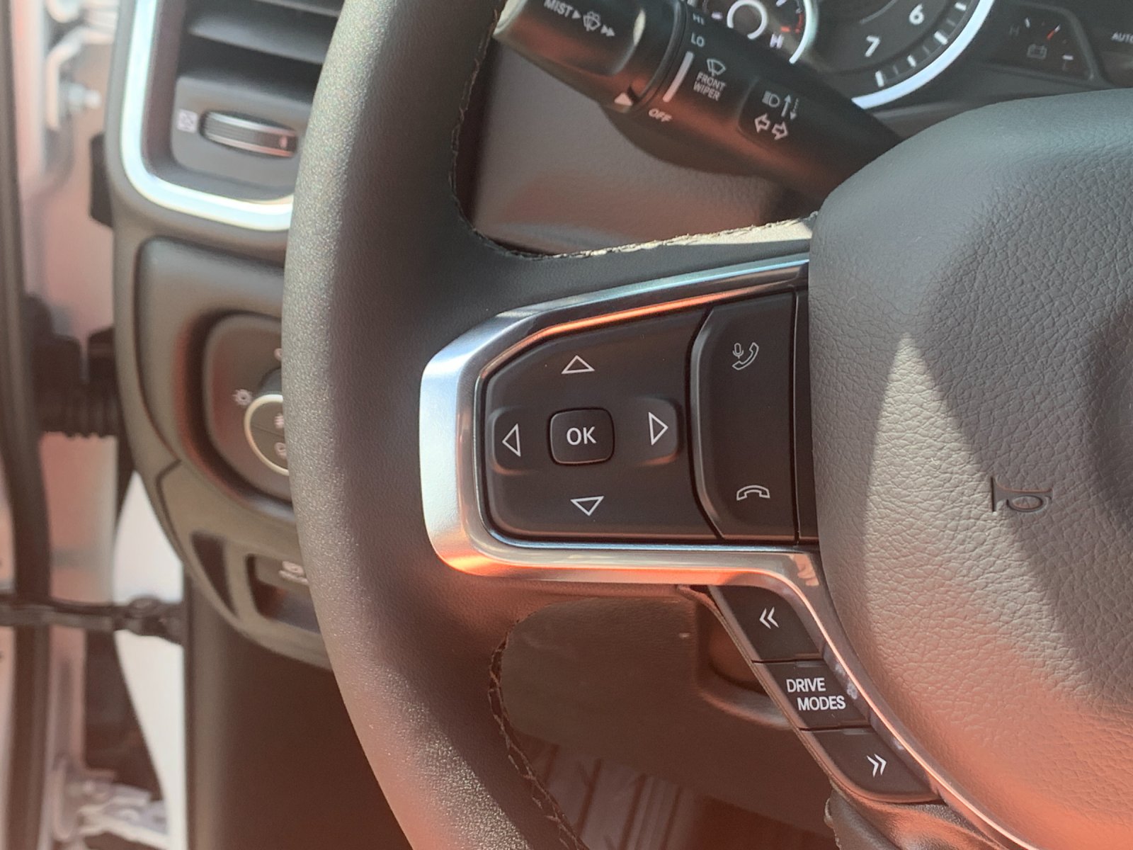 New 2027 Bright White Clear-Coat Exterior Paint RAM Laramie image 28